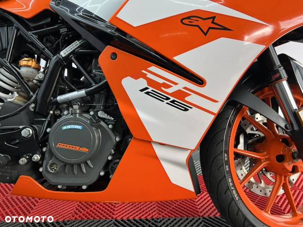 KTM RC 125 - 24