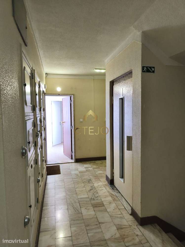 Apartamento T3 totalmente remodelado-44