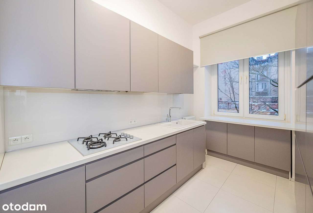 Zadbane 2 pok mieszkanie z balkonem w sercu miasta, ul Sienkiewicza-0