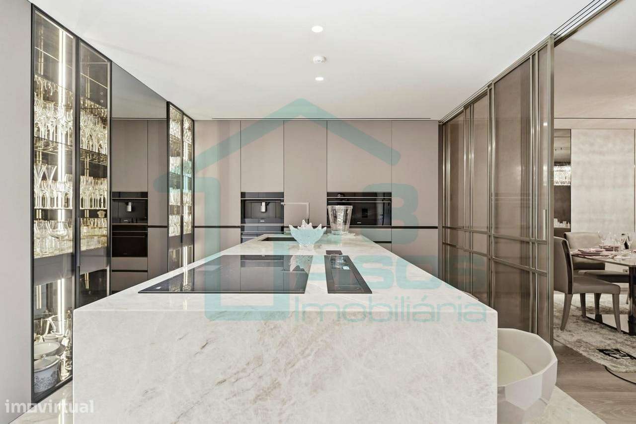 T3 de Luxo a Estrear - Terraço e Garagem - Av. República, Lx-19