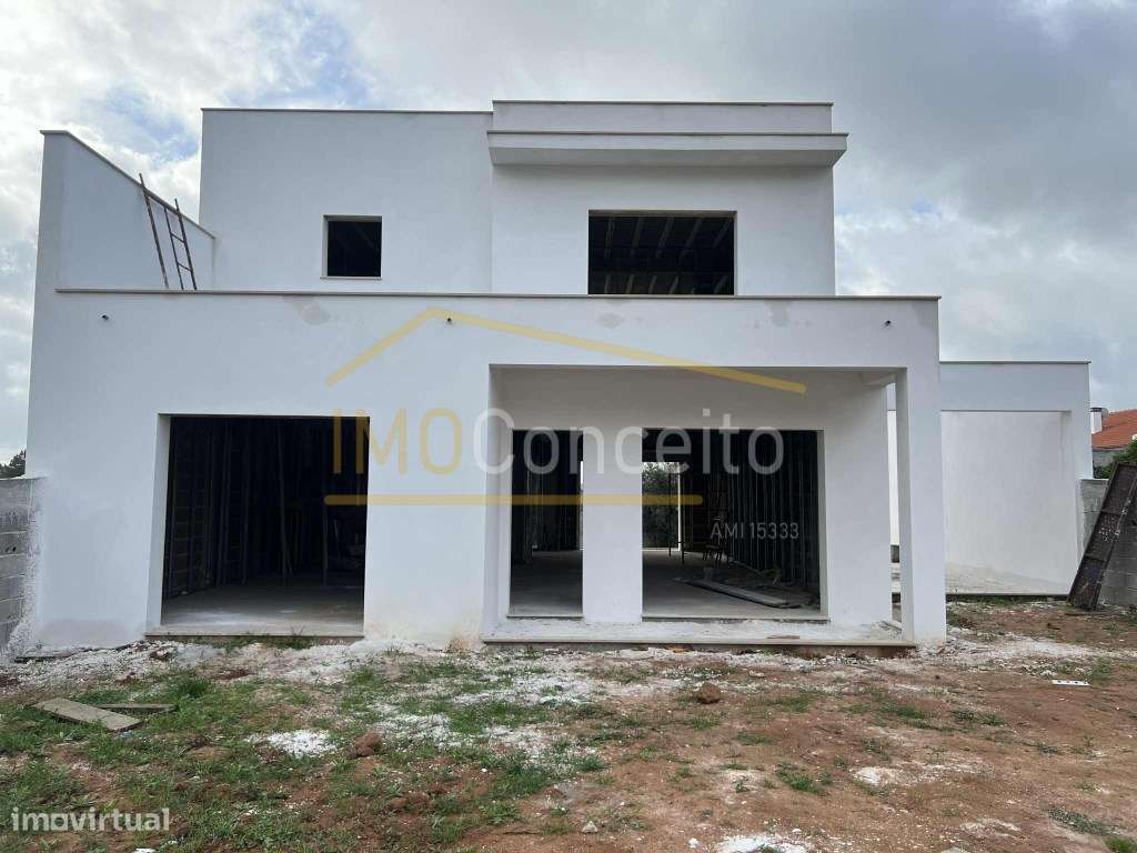 Moradia T4| Novo| | Garagem| Seiça| Ourem - Grande imagem: 2/27