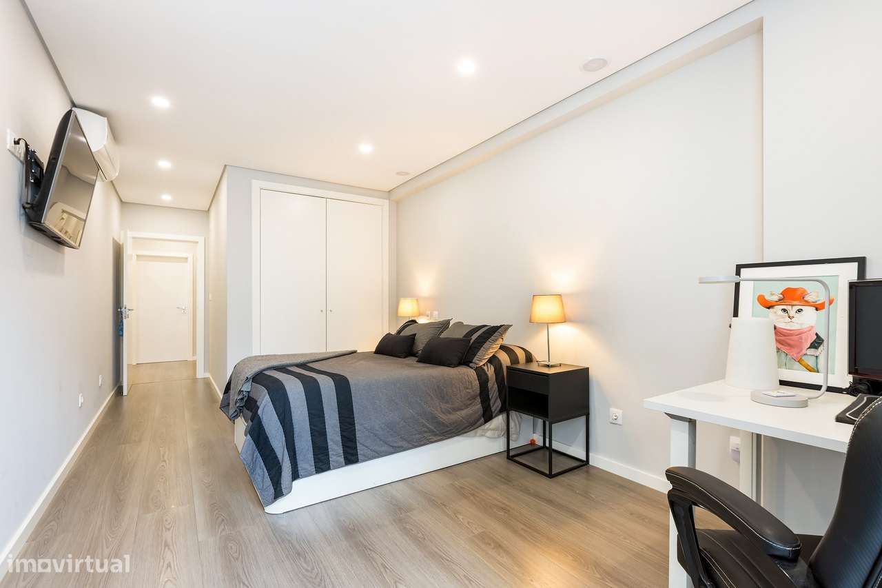 Excelente Apartamento T3 com Terraço e Box no Infantado – Loures-17