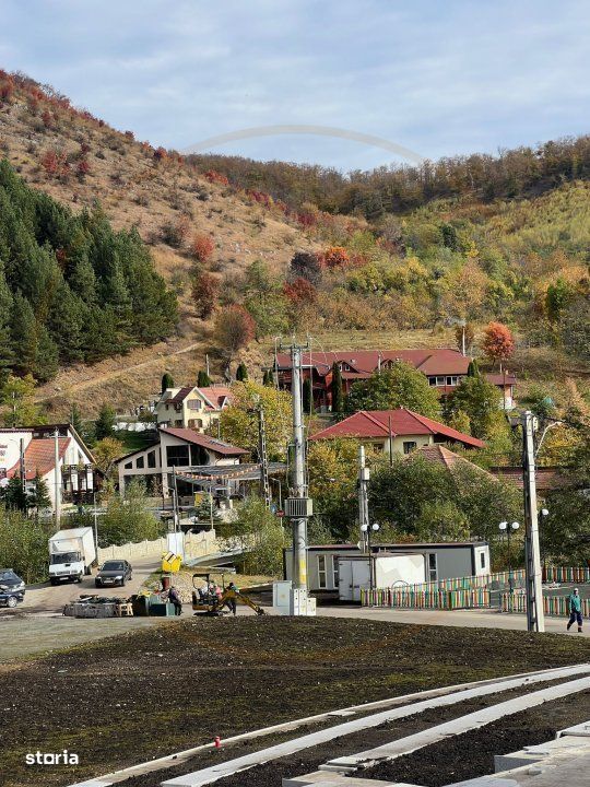 Afacere la cheie! Pensiune functionala! Zona Pestera Muierii!