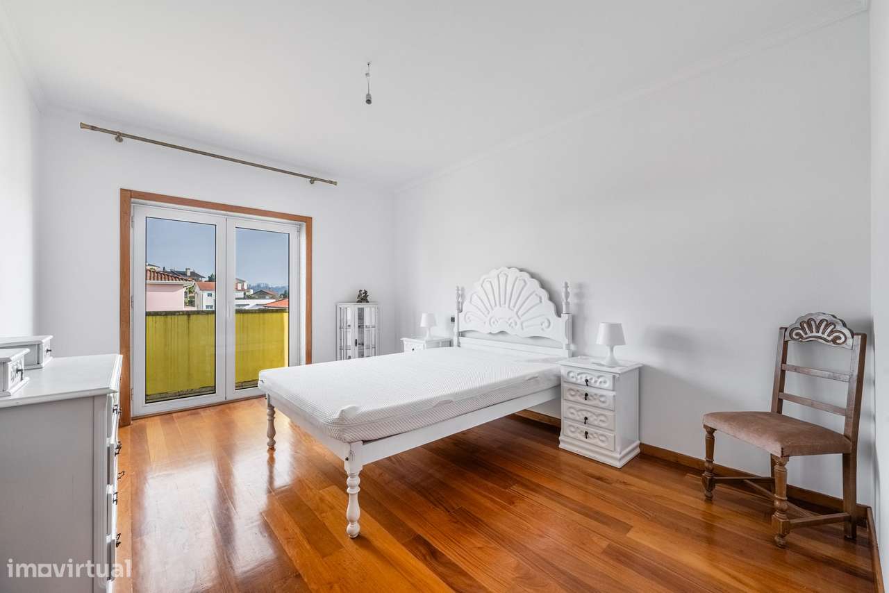 Moradia Individual V4 Nogueira Mancelos Amarante-13