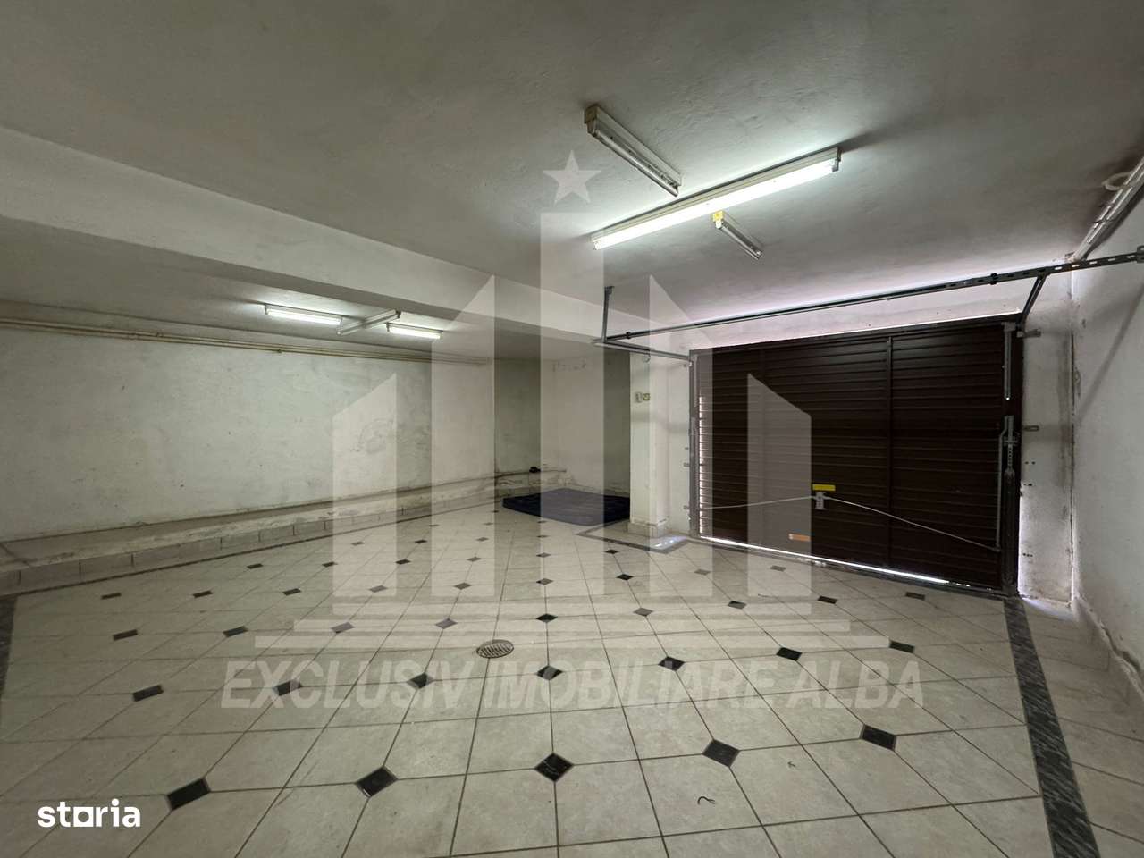 Casa individuala | Pensiune | 320 mp | 750 mp teren | Cetate-18