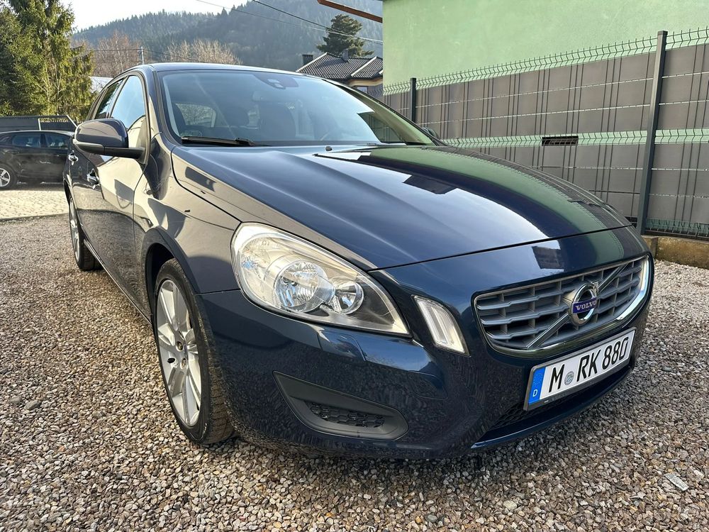Volvo V60 I DRIVe Kinetic 2012