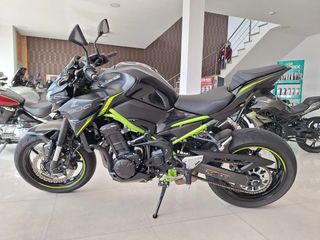 Kawasaki Z  Z900