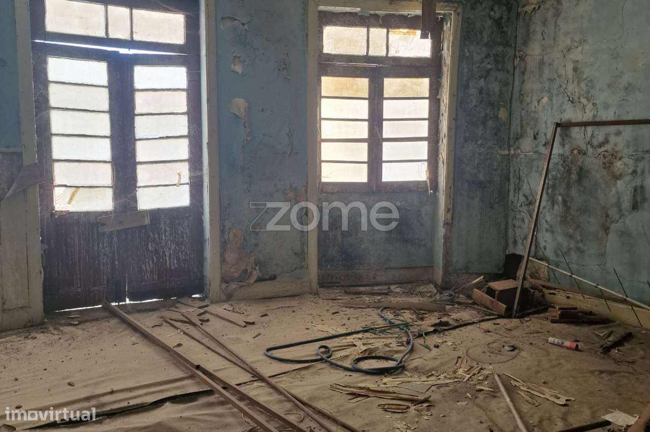 Prédio urbano , Murça - Grande imagem: 5/17