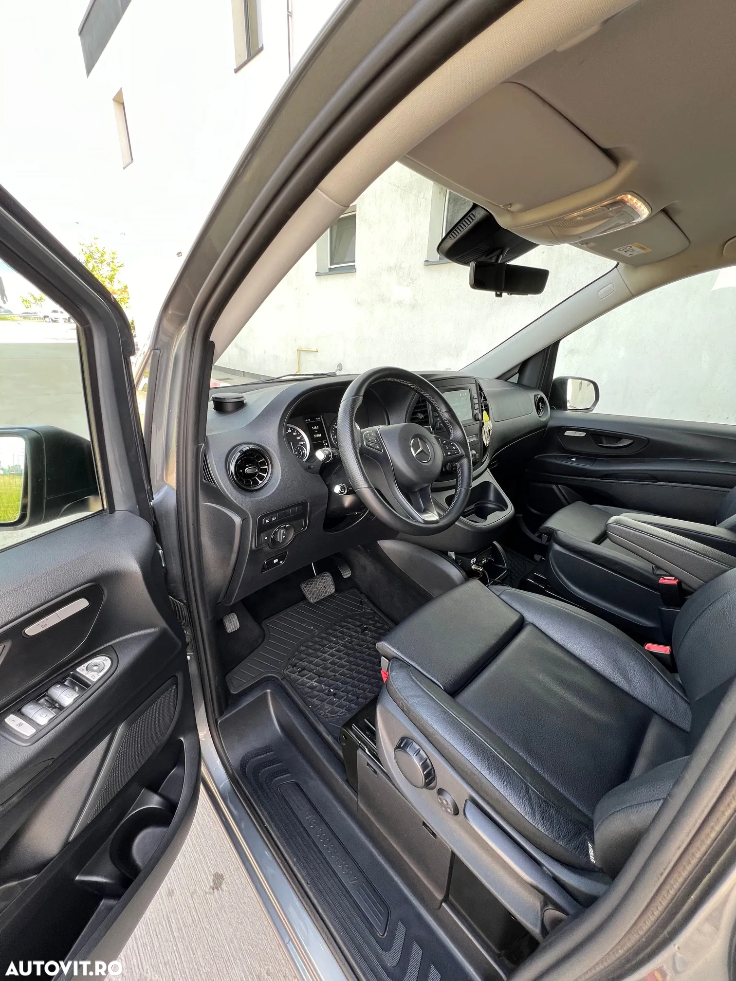 Mercedes-Benz Vito Tourer Extra-Lung 119 CDI 190CP AWD 9AT SELECT - 16