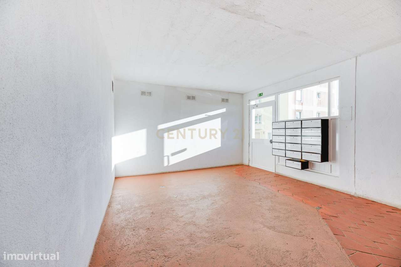 Apartamento T3 à Venda – Rio de Mouro-21