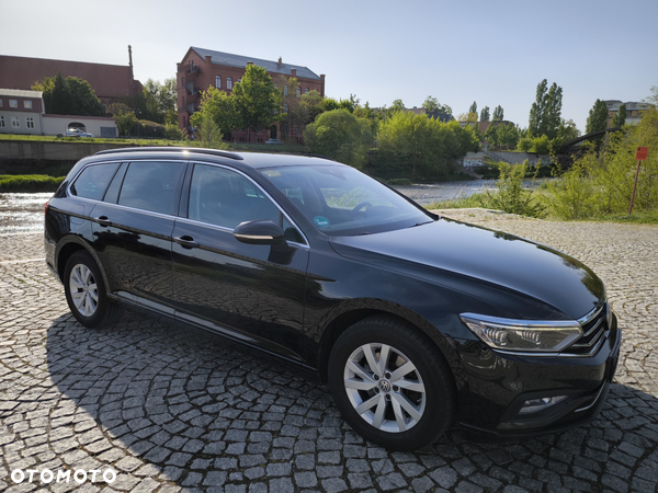 Volkswagen Passat Variant 2.0 TDI SCR (BlueMotion Technology) Highline - 12