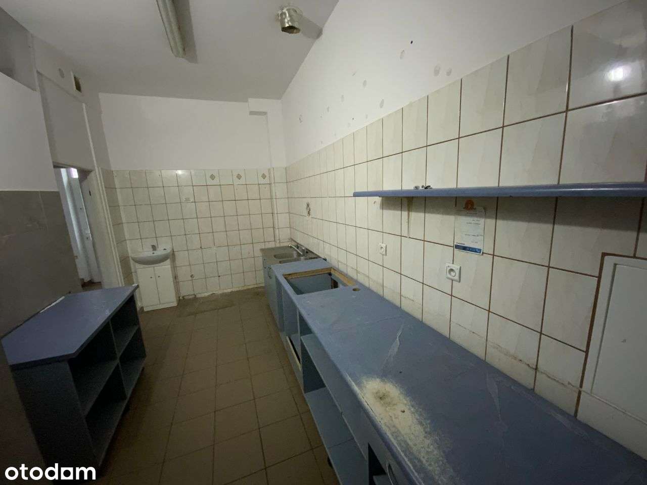 Atrakcyjny lokal użytkowy blisko morza!-10