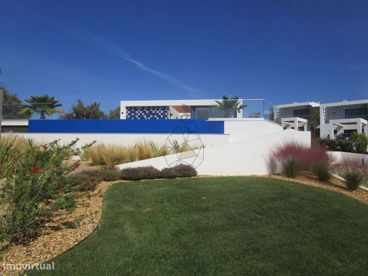 Moradias modernas em banda em construção no campo de golfe - Silves - Grande imagem: 5/17