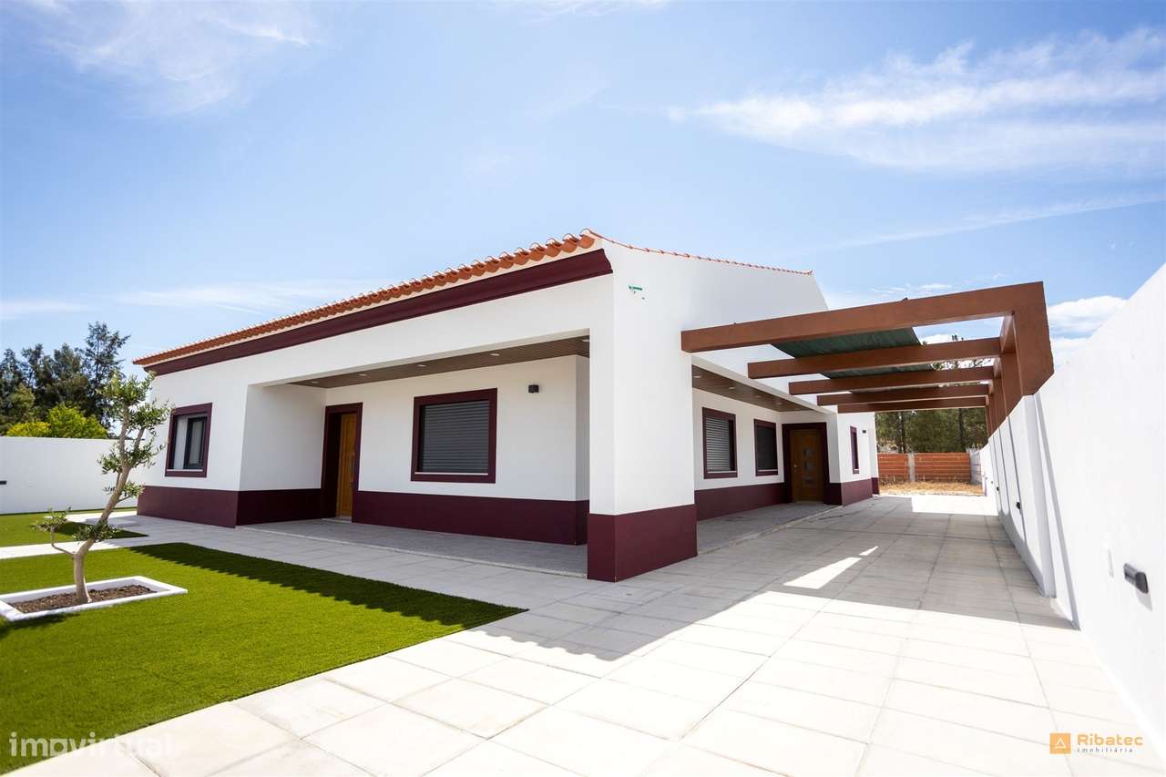 Moradia T3 Moderna | Vendida com Recheio-29