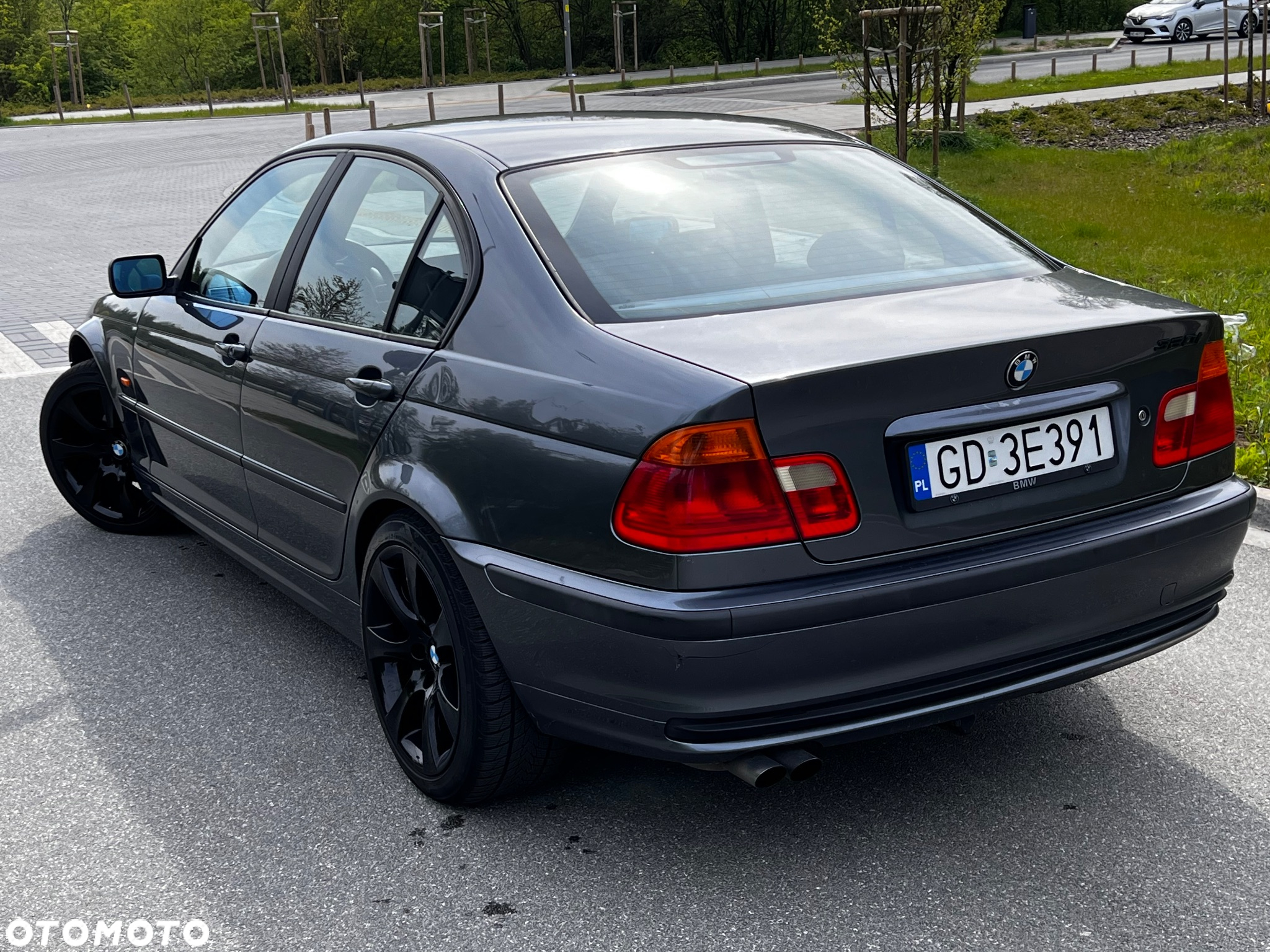 BMW Seria 3 320i - 4