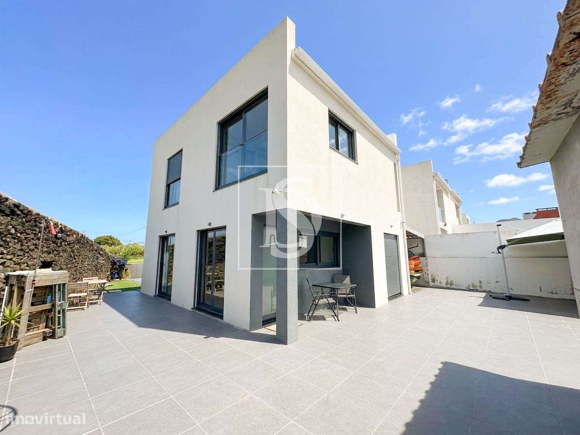 Moradia Isolada T3 Venda em Fenais da Luz,Ponta Delgada-18