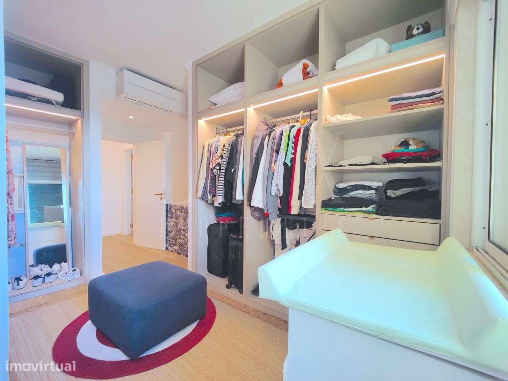 PENTHOUSE T5 DE LUXO COM VISTA FRONTAL DE MAR NO CENTRO DO ESTORIL-35