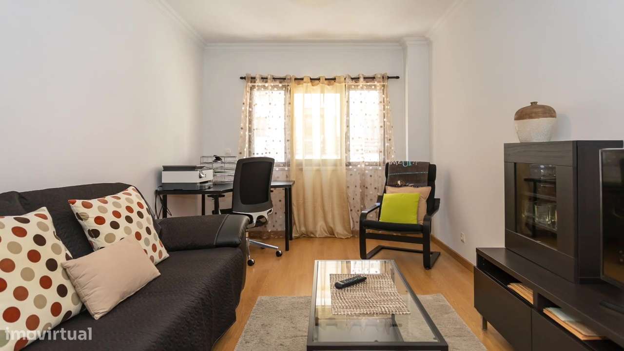 Apartamento T2 moderno, mobilado e equipado – Casal de Cambra - Grande imagem: 2/27