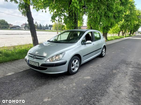 Peugeot 307 - 1