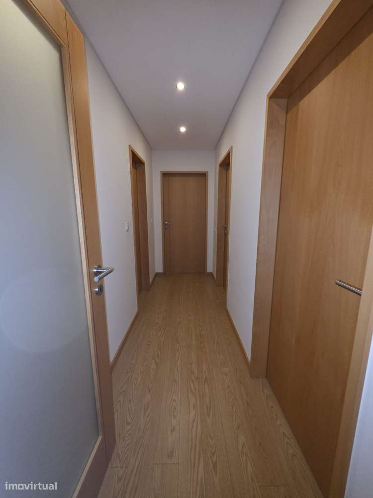 Fantástico apartamento T3 com terraço nos Passionistas-13