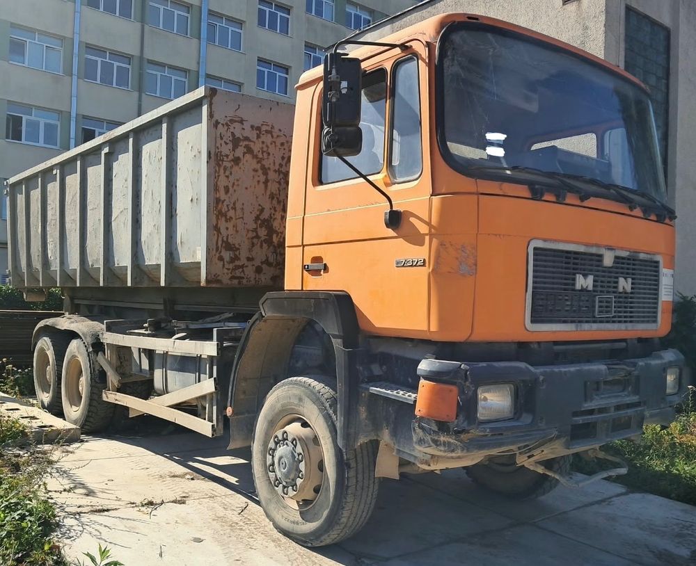 Man 27 372 6x6 1995