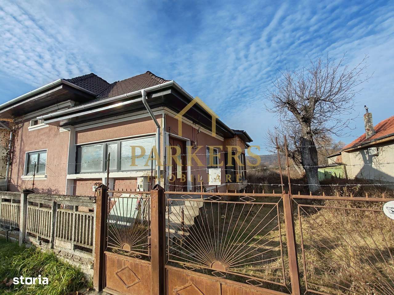 Proprietate cu potențial excepțional Casă 140 mp pe teren de 3.000 m - Imagine principală: 4/16