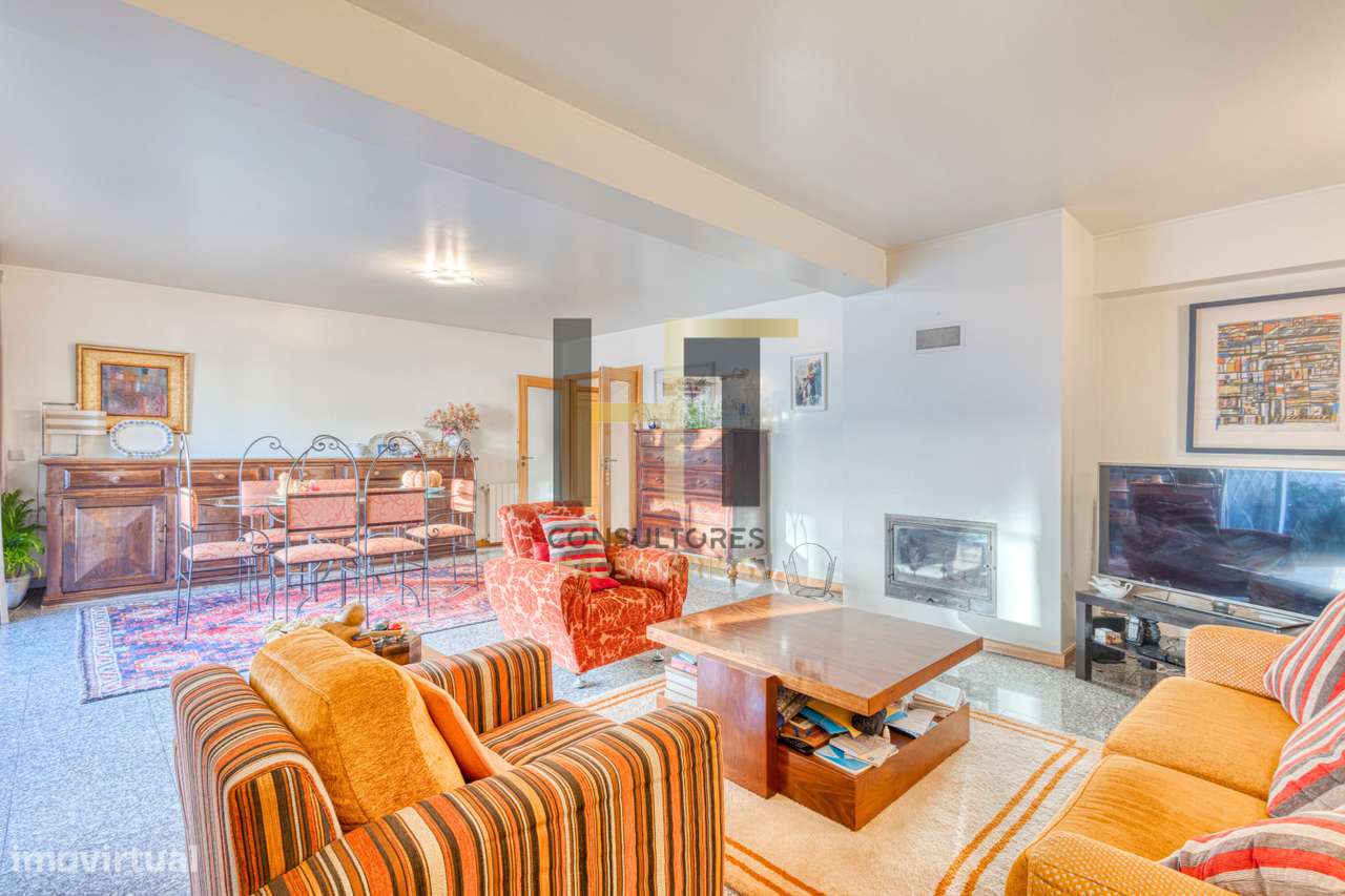 Apartamento T3 em Condomínio Fechado com Garagem Fechada e Vistas des - Grande imagem: 4/32