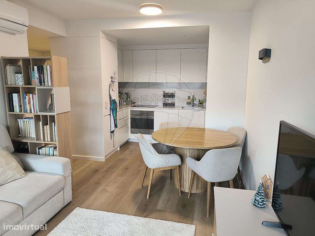 Apartamento T2 para arrendamento - Grande imagem: 2/17