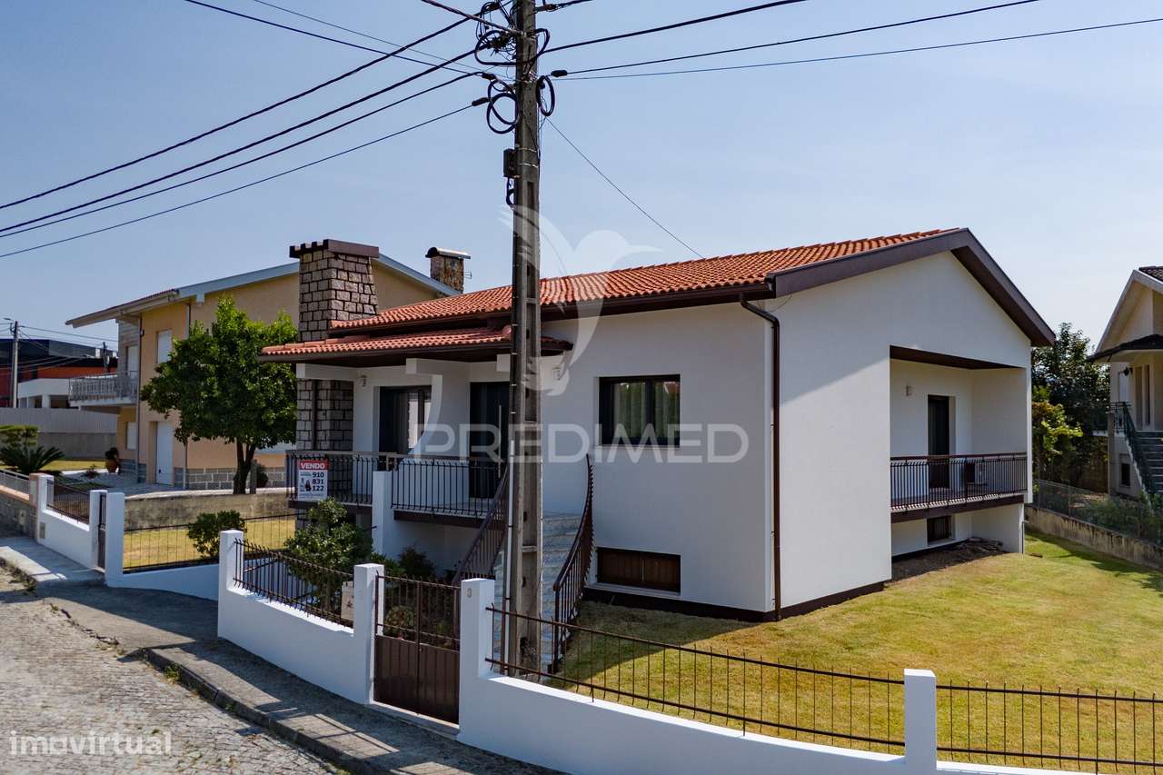 Moradia Individual T3 - Centro de Amares (RENOVADA) - Grande imagem: 5/40