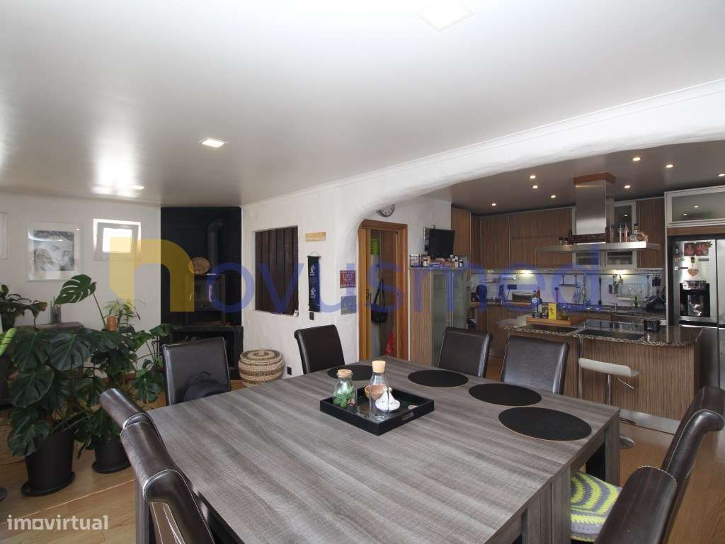 Moradia T4 com piscina, térrea perto da praia e do Golf dos Salgados-8