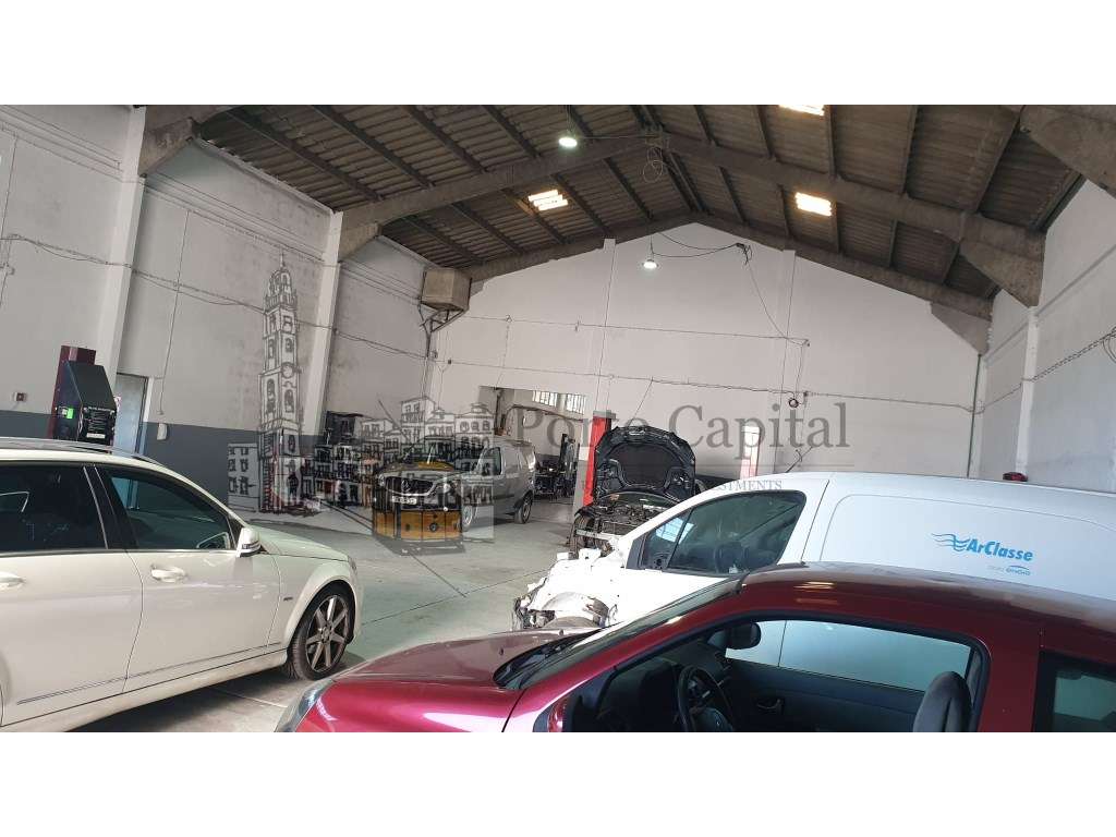 Excelente terreno com 12971 m2, com armazem (1.544 m2) na Zona Indu... - Grande imagem: 4/20