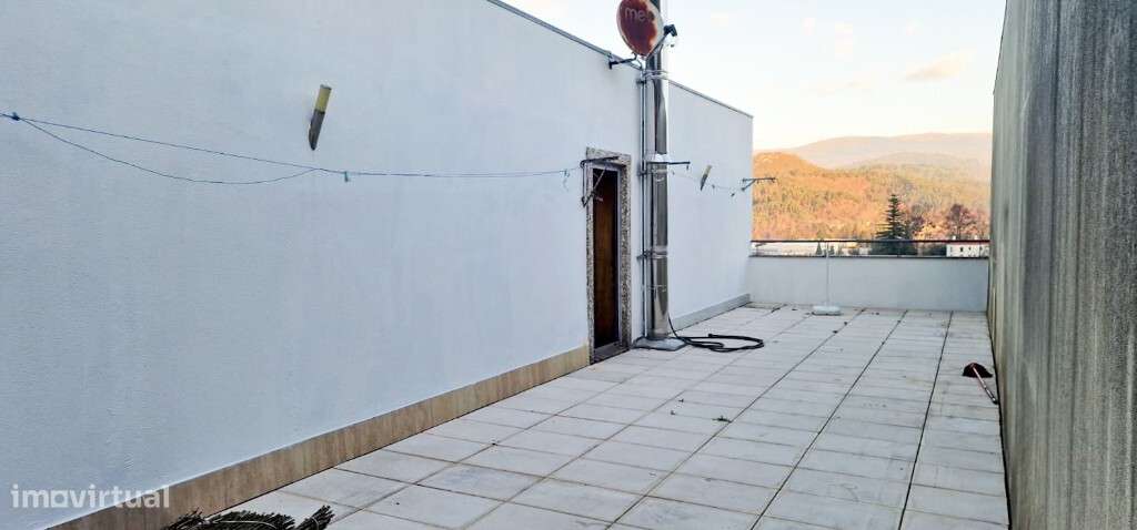 Moradia V4 em banda - Vieira do Minho-29