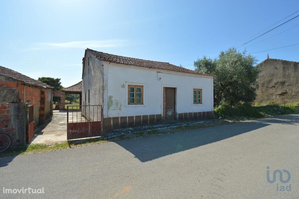 Casa de aldeia T2 em Leiria de 128,00 m2