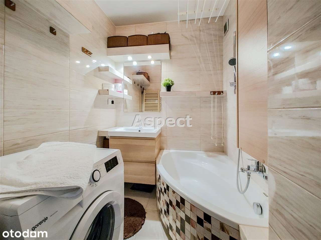 3 pokojowe mieszkanie z balkonem na sprzedaż - Pełny obrazek: 5/9