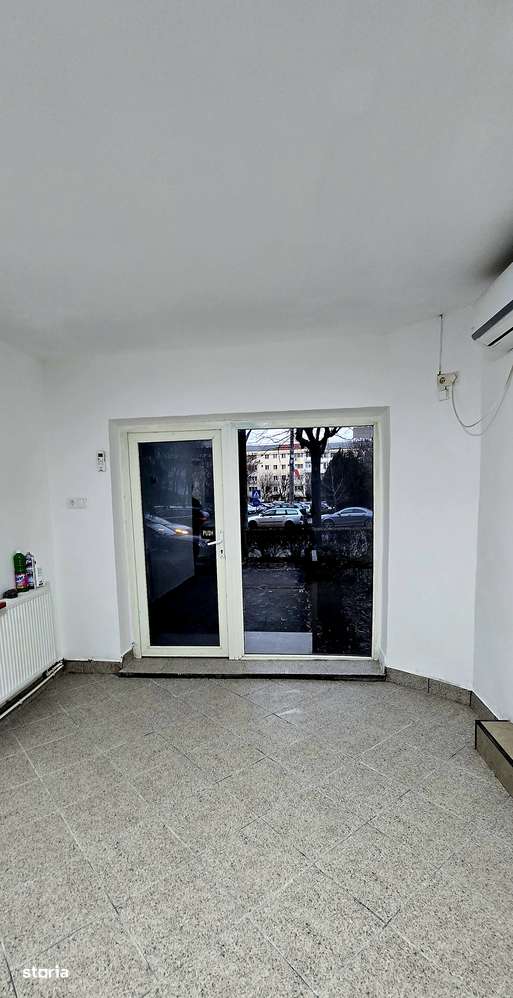 Bdul Unirii Targoviste, VÂNZARE spațiu comercial - Imagine principală: 4/14