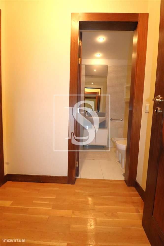 Apartamento T1 Venda em Cedofeita, Santo Ildefonso, Sé, Miragaia, São-12