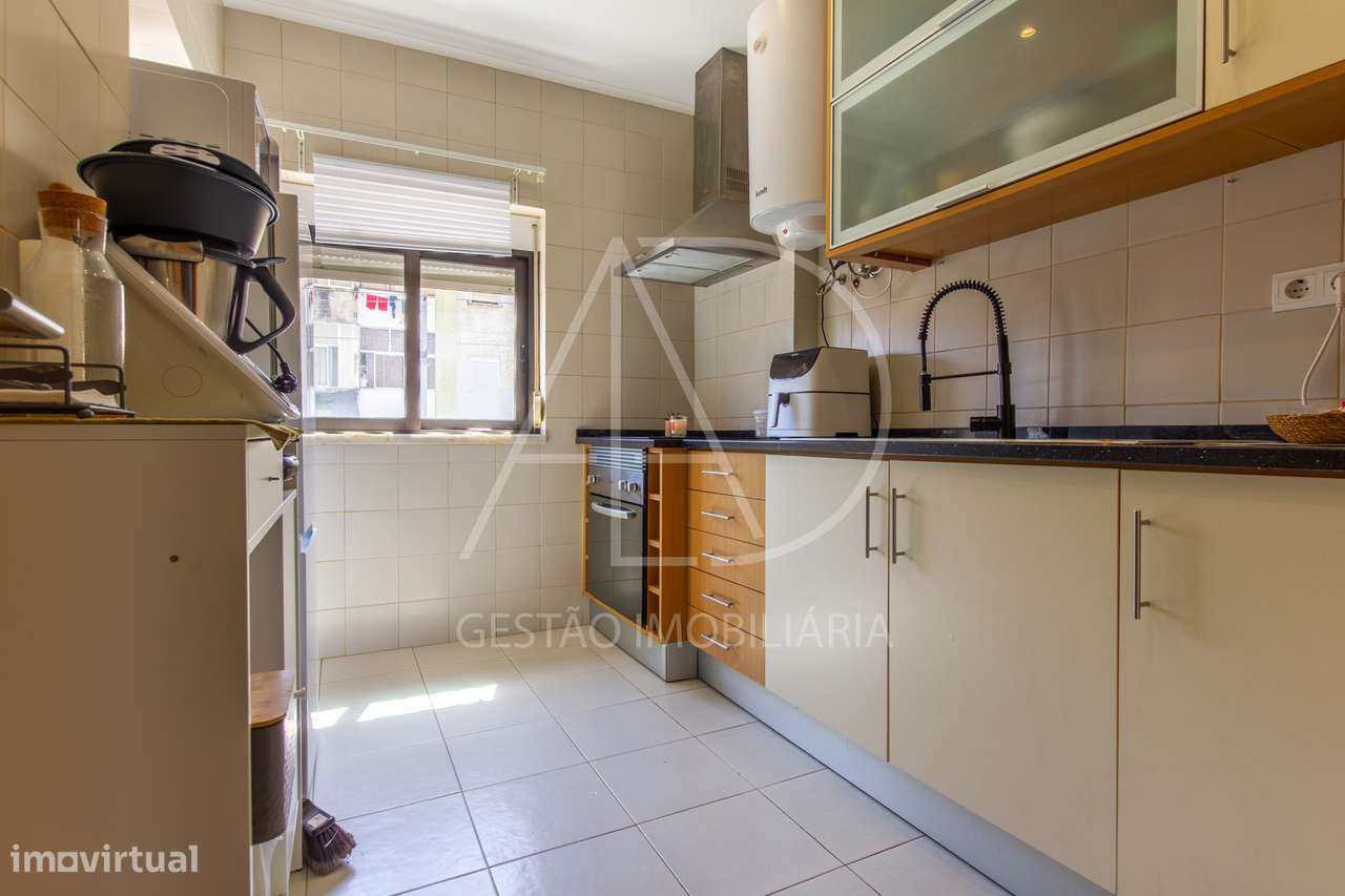 Apartamento T2 bem localizado em Baixa da banheira-6