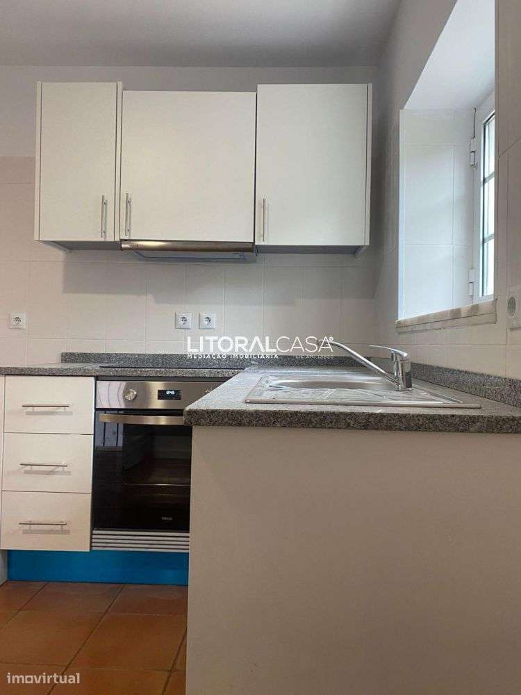 Moradia T3 Remodelada - Silva Escura-22