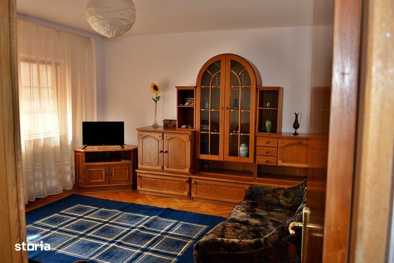 Apartament 4 camere zona centrala - etaj 3