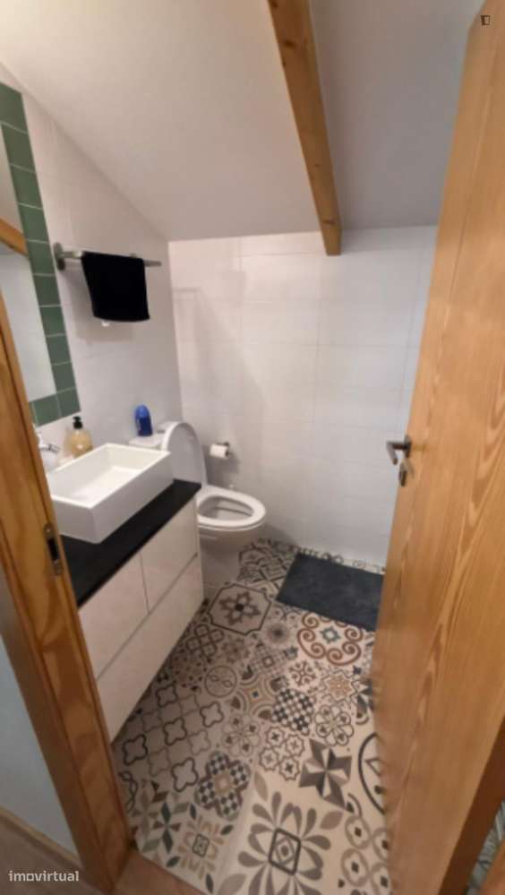 Quarto - localizado em Viana do castelo - Grande imagem: 5/6