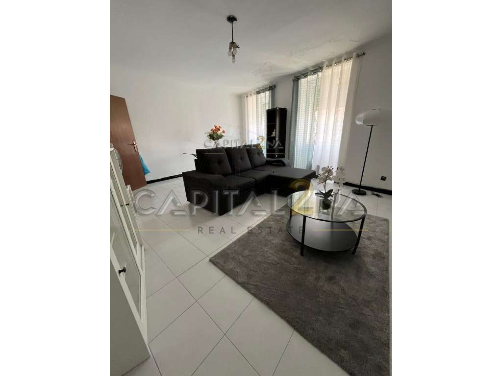 Prédio 4 Apartamentos T3 + Loja e ArmazémPrédio 4 Apartamentos T3 +...-17