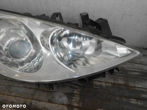 LAMPA PRZÓD PEUGEOT 307 LIFT PRAWA - 2