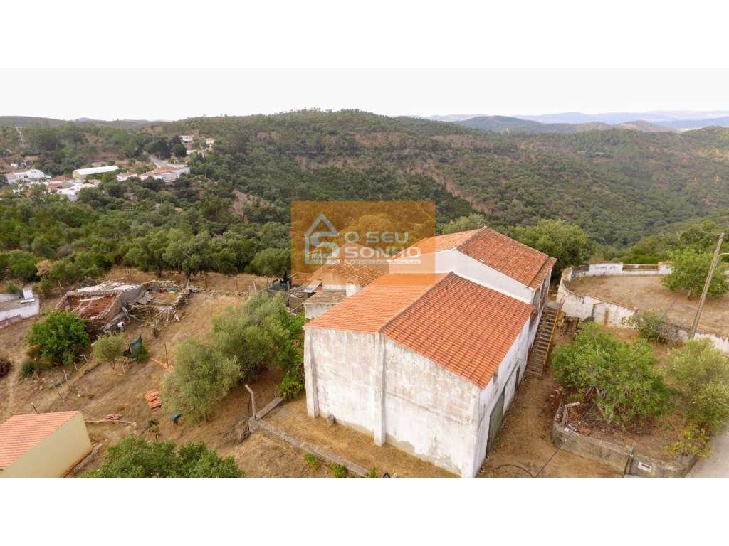 Moradia com Garagem e Terreno no Campo - Grande imagem: 5/18