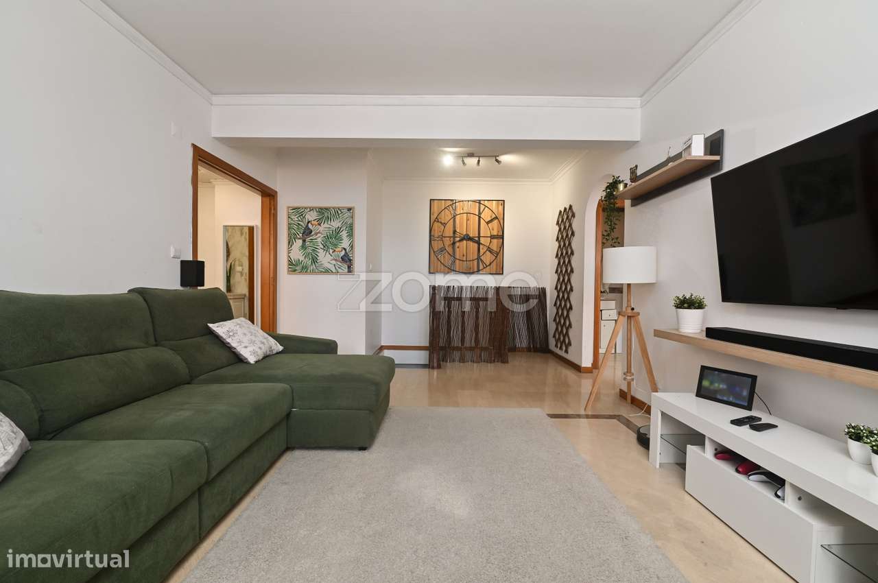 Apartamento T1+2 Duplex em São Marcos, Sintra-5