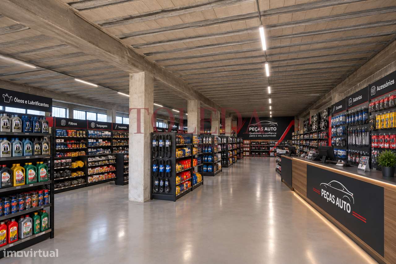 Armazém com 700m2 em zona Industrial-4