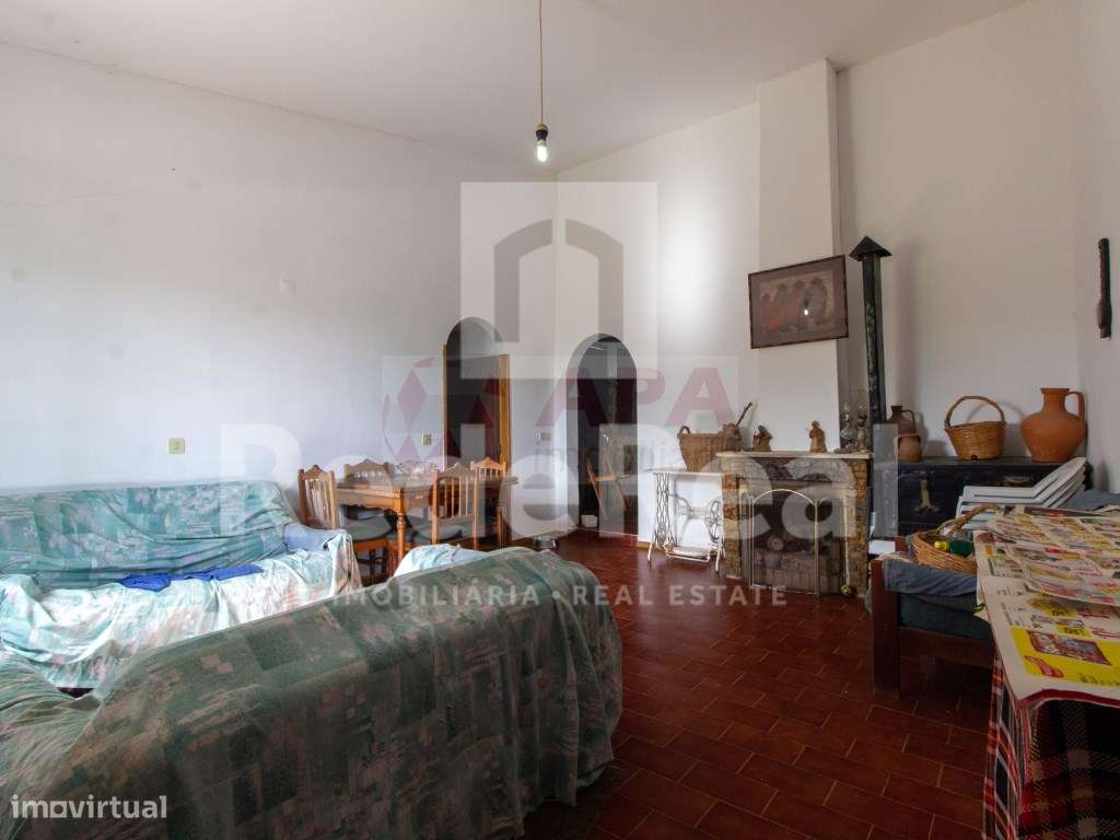 Moradia com 1. 556 hectares com furo e água da rede - Grande imagem: 3/26