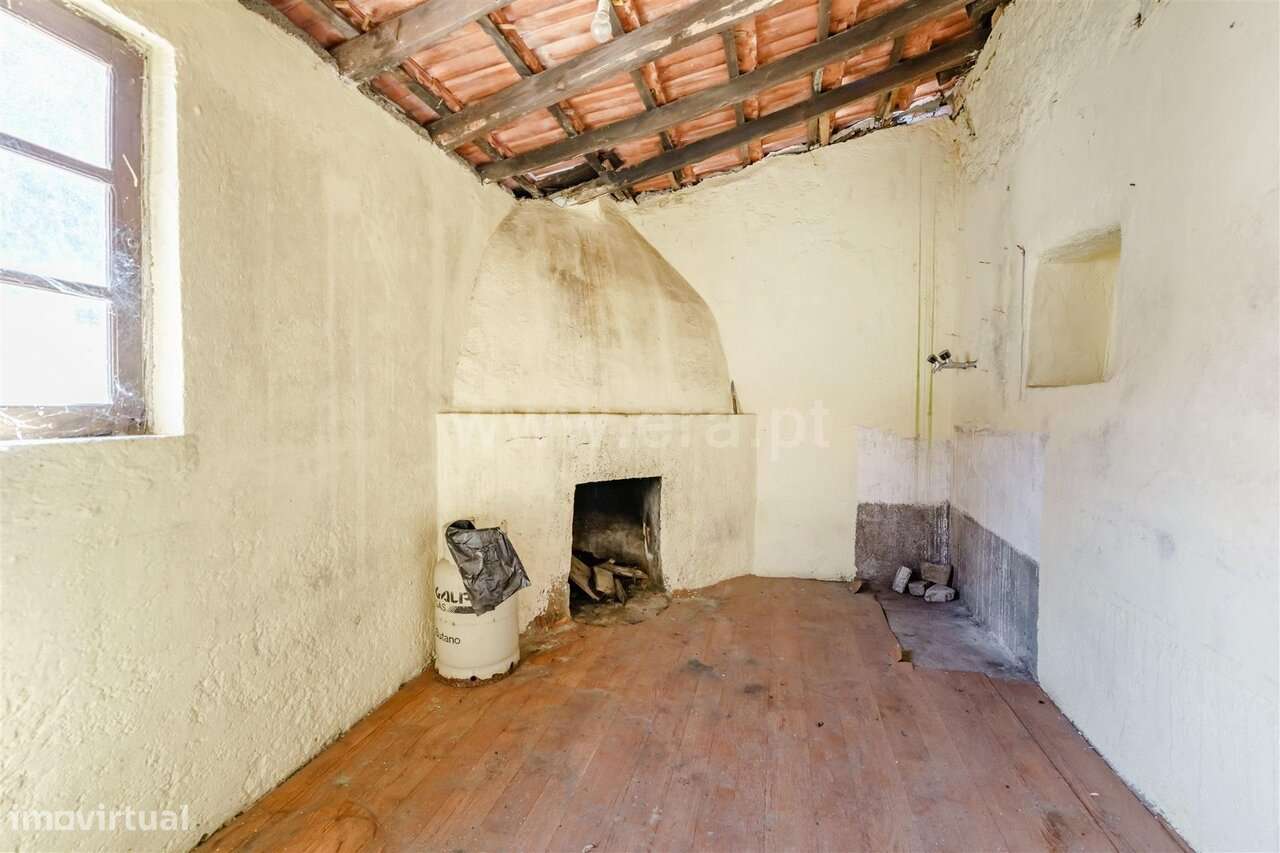 Moradia Geminada T2 / Covilhã, Ferro-10