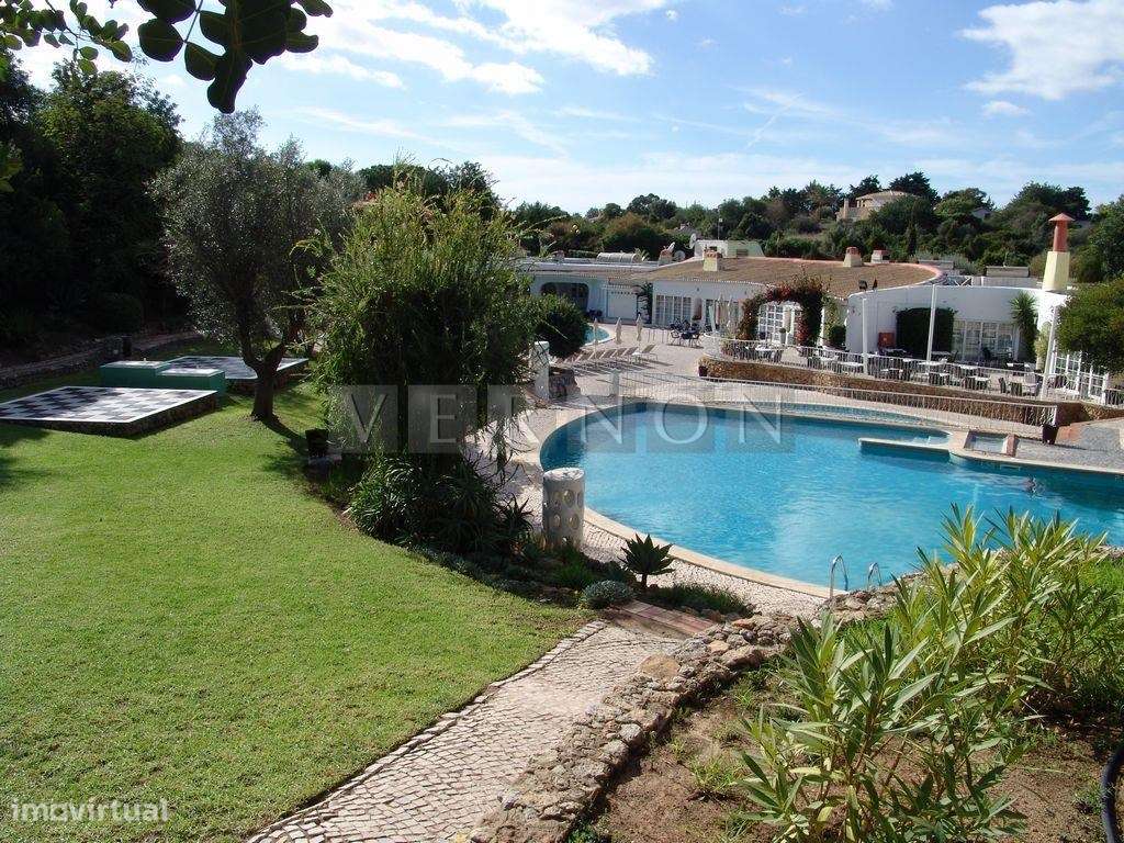Moradia térrea geminada com 2 quartos - Quinta do Paraiso Carvoeiro, A-35