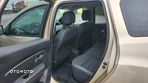 Dacia Duster 1.6 SCe Laureate S&S - 28