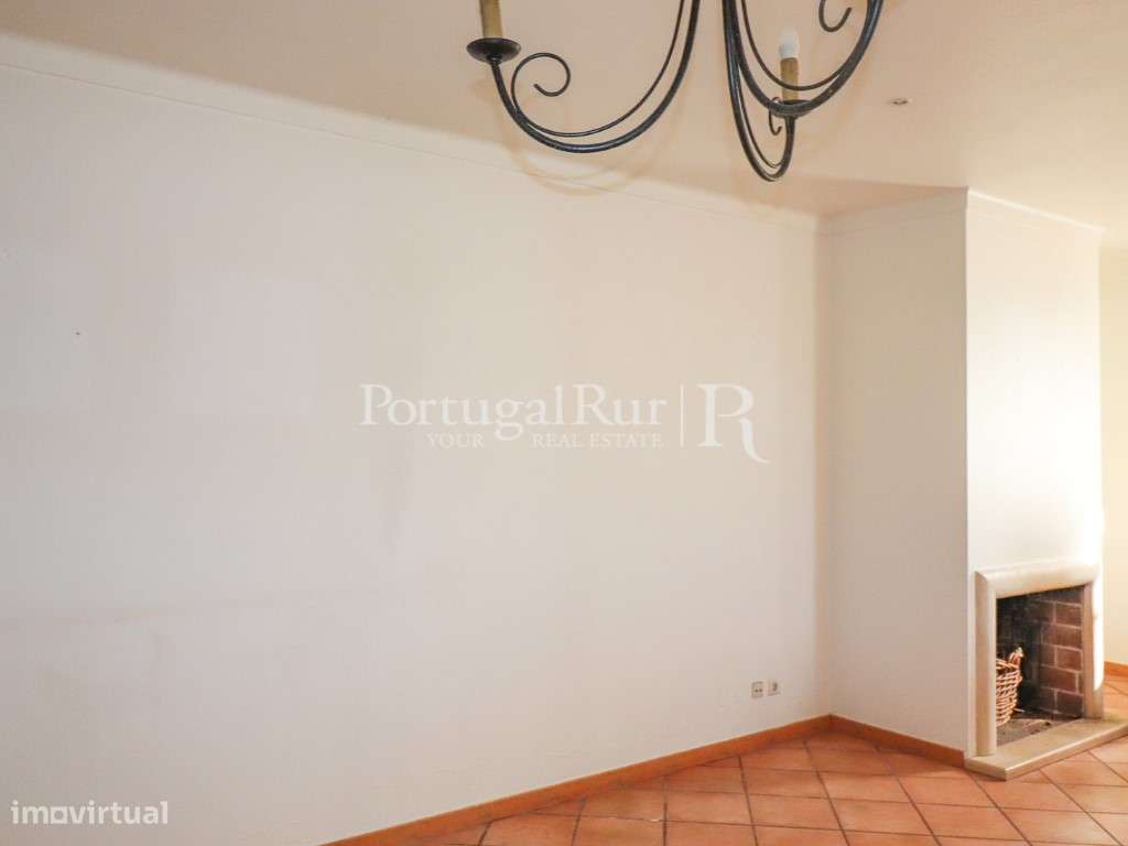 Elegante Moradia T4 com Jardim e Anexos em Alpiarça-20